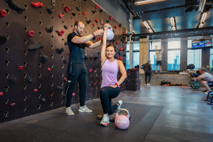 Eleiko Kettlebell Ausfallschritt